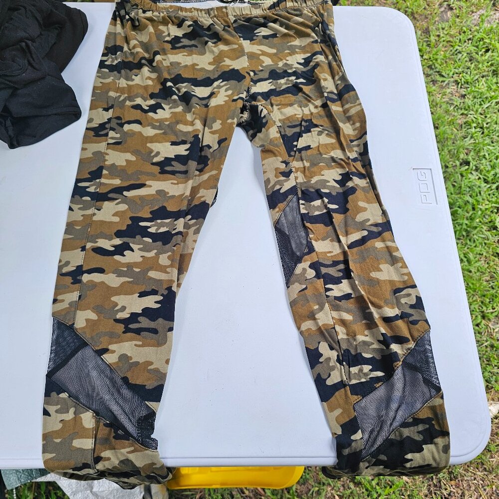 Army print eye candy legging w/ mesh